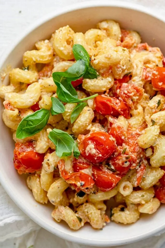 Baked Feta Pasta with Cherry Tomatoes