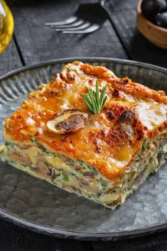 Creamy Spinach and Mushroom Lasagna