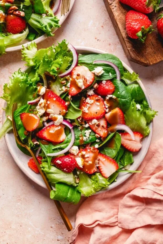 How to Make Strawberry Spinach Salad