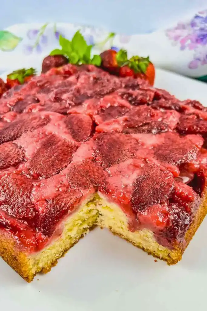 How to Make Strawberry Upside Down Cake