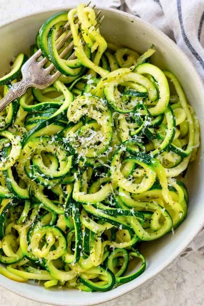 Zucchini Noodle Pasta with Pesto