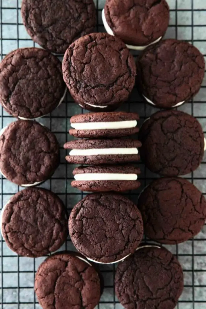 Homemade Oreo Cookie Filling