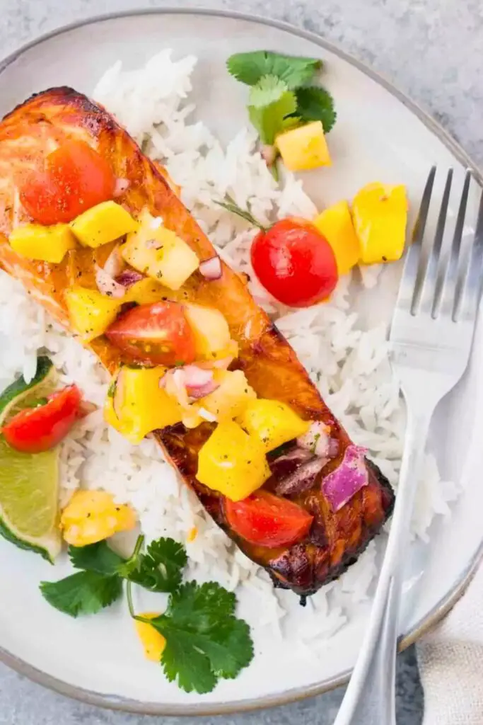 What Goes Well with Mango Salsa