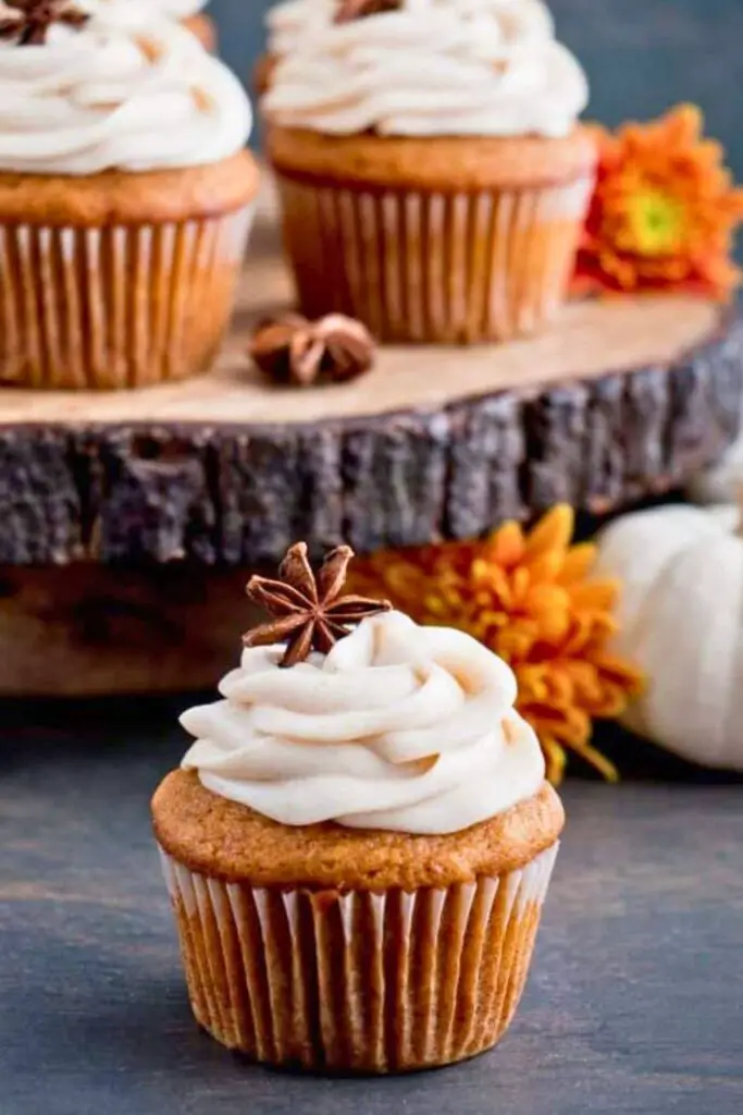 How to Make Pumpkin Cupcakes from Scratch